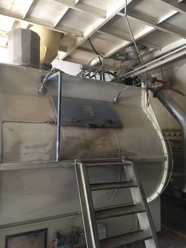 新型油脂噴涂機飼料廠生產噴油設備